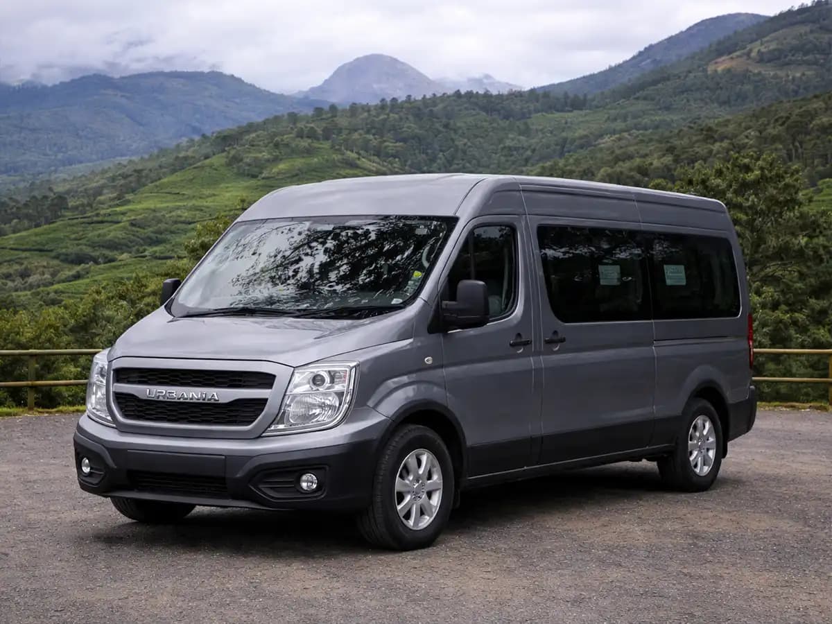 17-Seater Force Urbania